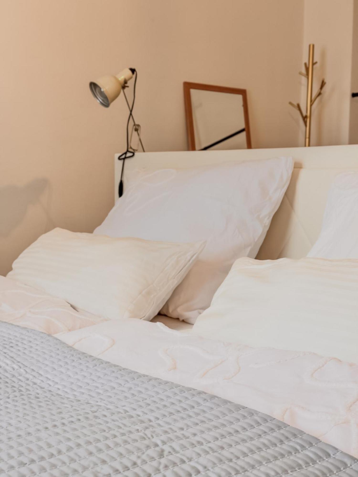 01 Bedroom In Mitte-up To 5 People-private Free Parking Apartment Berlin