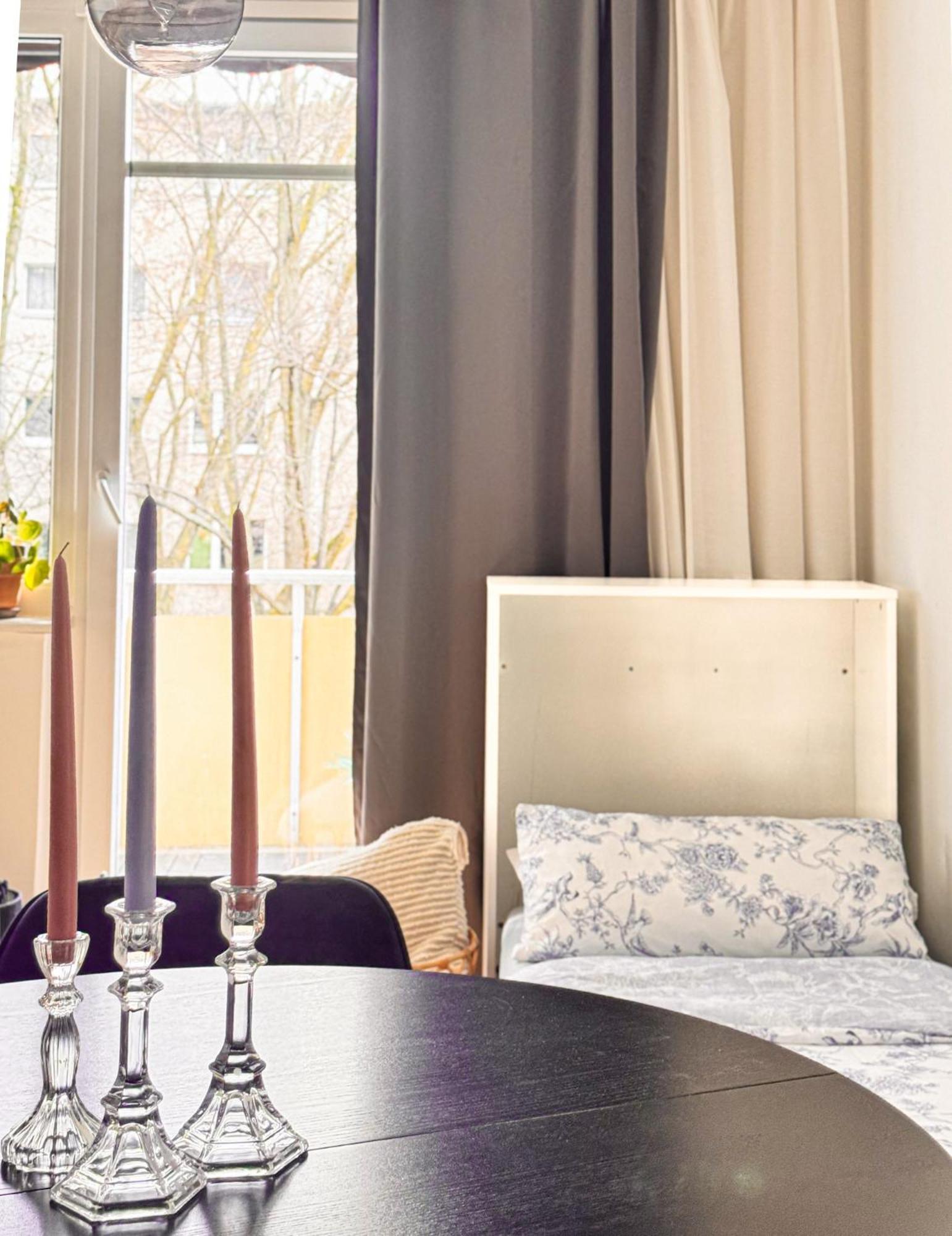 01 Bedroom In Mitte-up To 5 People-private Free Parking Berlijn